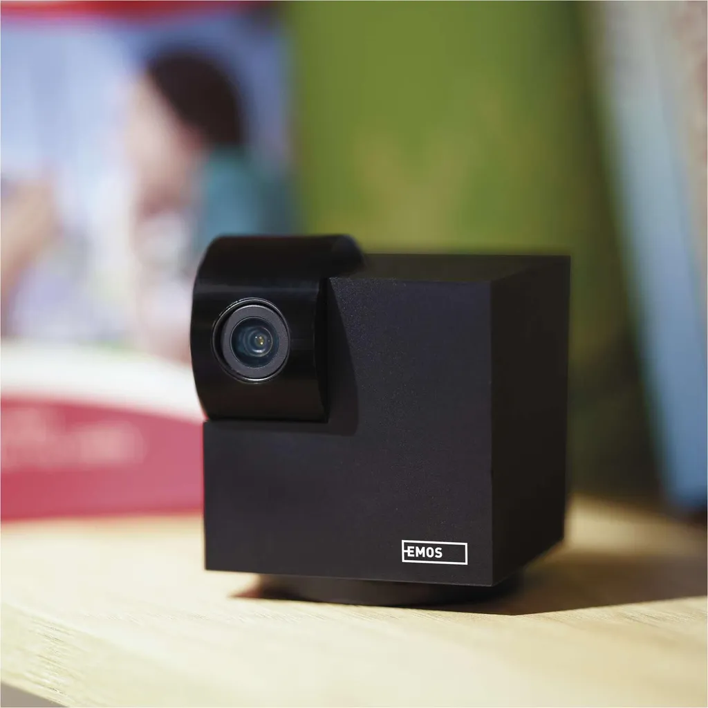 Caméra de sécurité WiFi anti angle mort EMOS GoSmart H4061