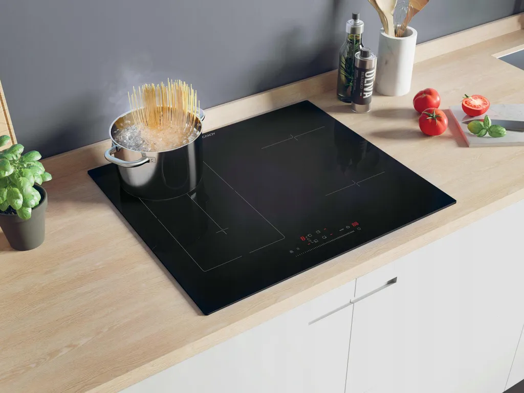 Table de Cuisson Induction Candy 59 cm - Plaque Encastrable 4 Zones Rapide - 6