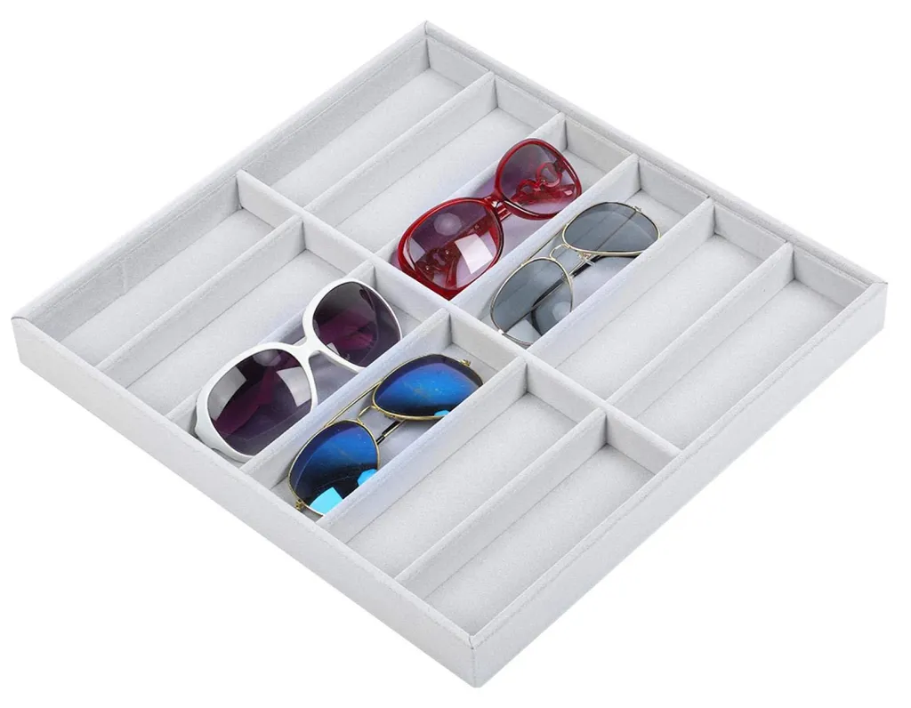 Porte-lunettes de soleil 12 compartiments en treillis métallique blanc