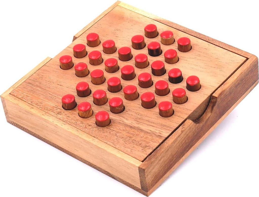 Solitaire, der unterhaltsame Klassiker aus edlem Holz