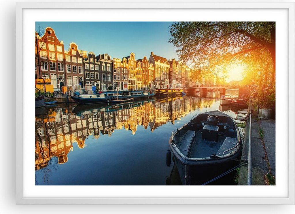 Gerahmtes Poster - Weißer Rahmen - Kanal Boot Amsterdam Wasser - 70x50 cm - Wand Bild - Wanddeko - Wandbilder - Wandposter - Bilderrahmen - Bilder...