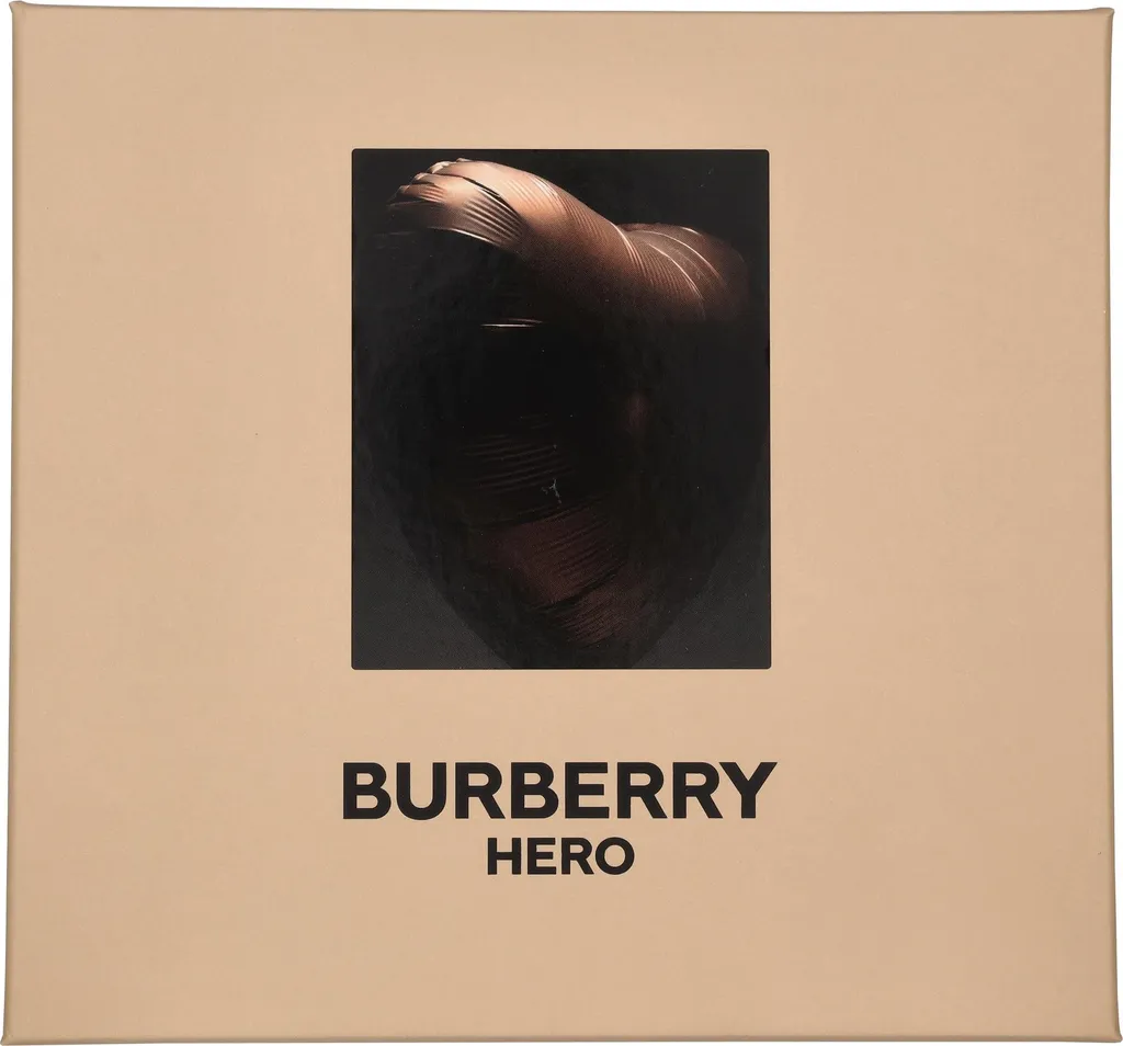 Coffret Cadeau Burberry Hero Homme Idéal pour Voyage et Soin du Corps