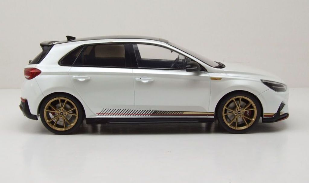 MCG 18376 Hyundai i30 N Limited Edition 2021 weiß metallic Produktbild 4