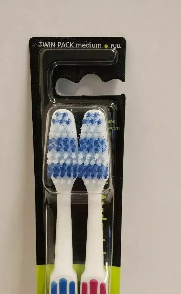 Reach klasický zubní kartáček Interdental Hard Green & Obrázek produktu 
