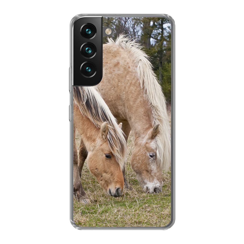 MuchoWow Handyhülle Schutzhülle Hülle für Samsung Galaxy S22 Plus Zwei grasende Fjordpferde auf einer Wiese Silikon Softcase Handy Hülle - S...