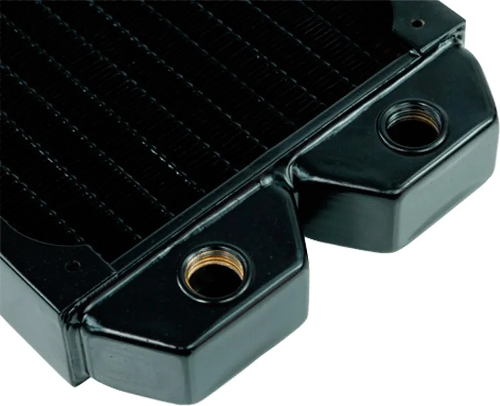 Radiatore Alphacool NexXxoS ST30 Full Copper: Performance e Silenzio - 3