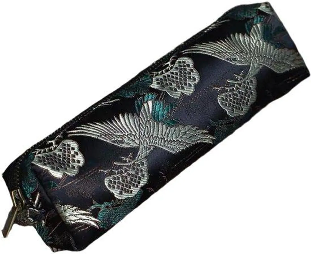 Trousse noire grande capacité pour ne plus jamais manquer de place
