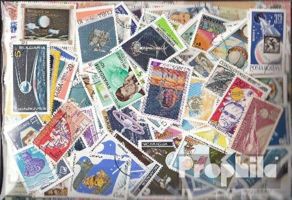 Briefmarken Motive 500 verschiedene Weltraum + Raketen Marken