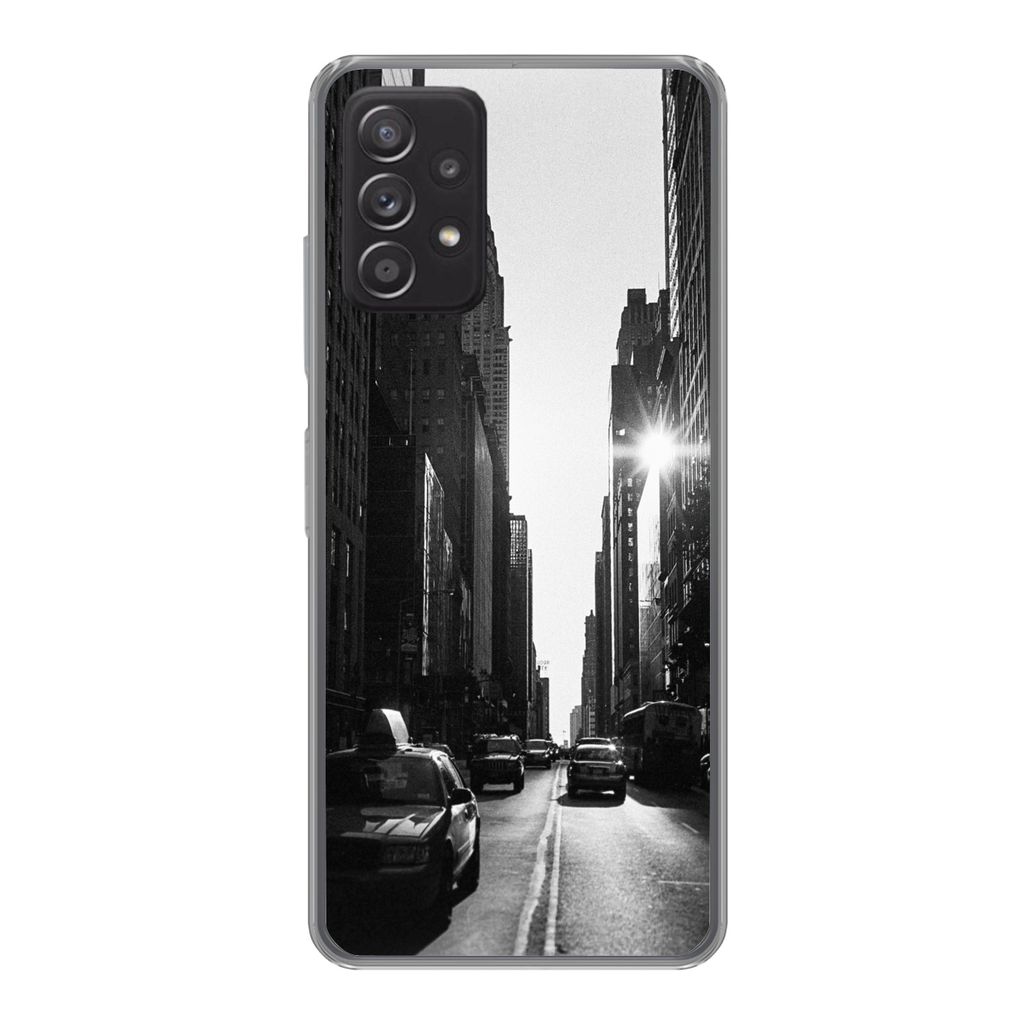 MuchoWow Handyhülle Schutzhülle Hülle für Samsung Galaxy A33 5G Eine ruhige Straße in New York in Schwarz und Weiß Silikon Softcase Handy H...