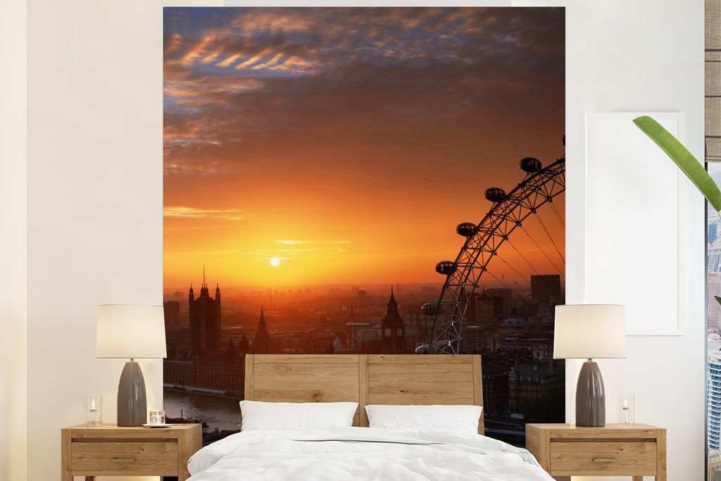 MuchoWow Fototapete für Wohnzimmer oder Schlafzimmer Wandtapete Vinyl Motivtapete Sonnenuntergang hinter dem London Eye in England - 180x220 cm ...