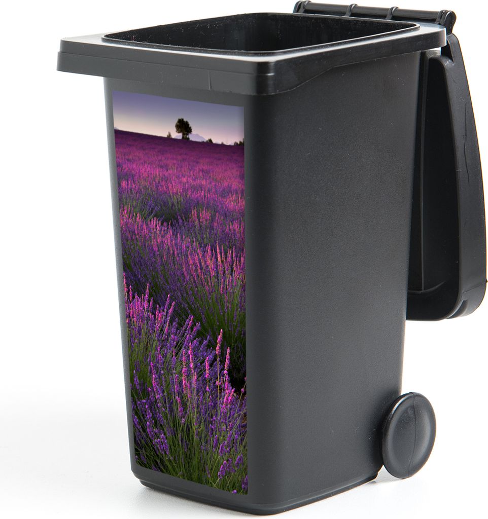 MuchoWow Mülltonnenaufkleber Lila Lavendelblüten auf einem Feld 38x80 cm - Behälteraufkleber - Mülleimer-Aufkleber - Container-Aufkleber