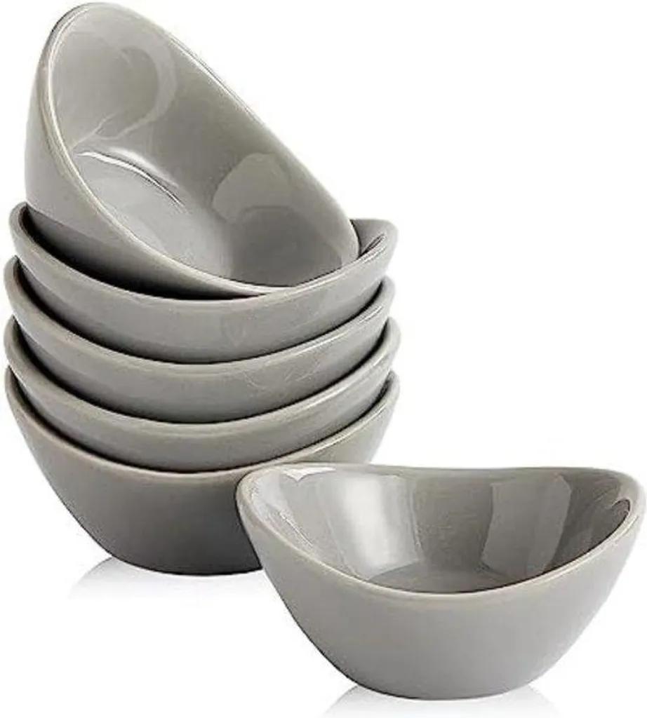 Set à tapas gris : fini le désordre sur la table avec ce service complet