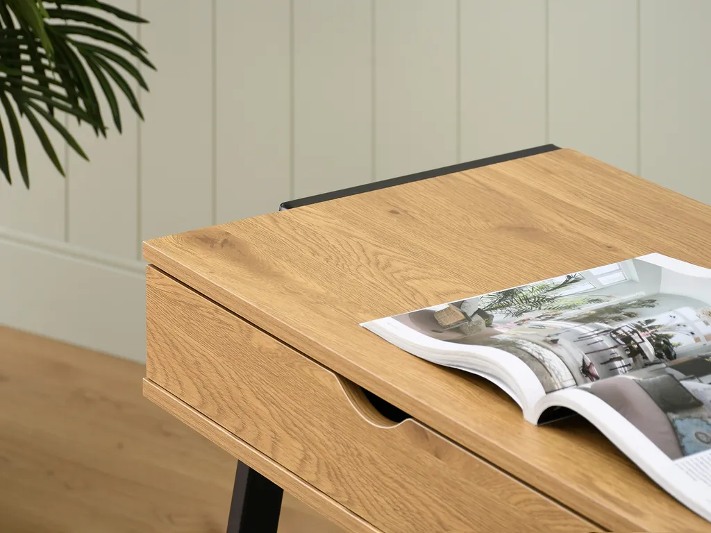 Bureau ERCHIS noir et chêne stable pour optimiser vos petits espaces