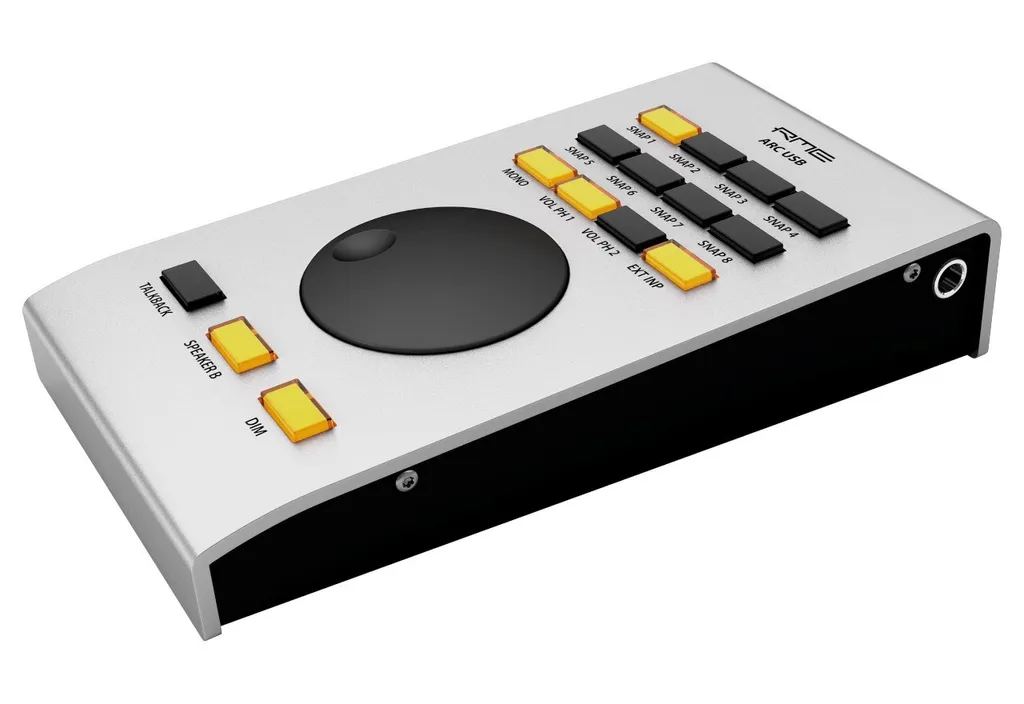 Contrôleur USB RME Arc pour Interface Audio et Console de Mixage Virtuelle