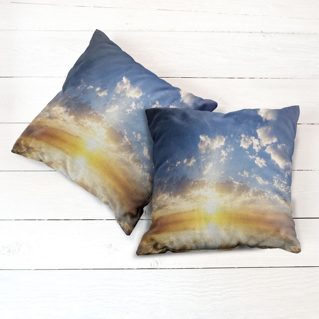 ABAKUHAUS Mystiker Kissenbezug Set (2Stück), Sonnenuntergang Reflexion Der Seeansicht Mit Sun Rays Vivid Im Horizont Bild, 45x45cm, Gelb Braun Blau