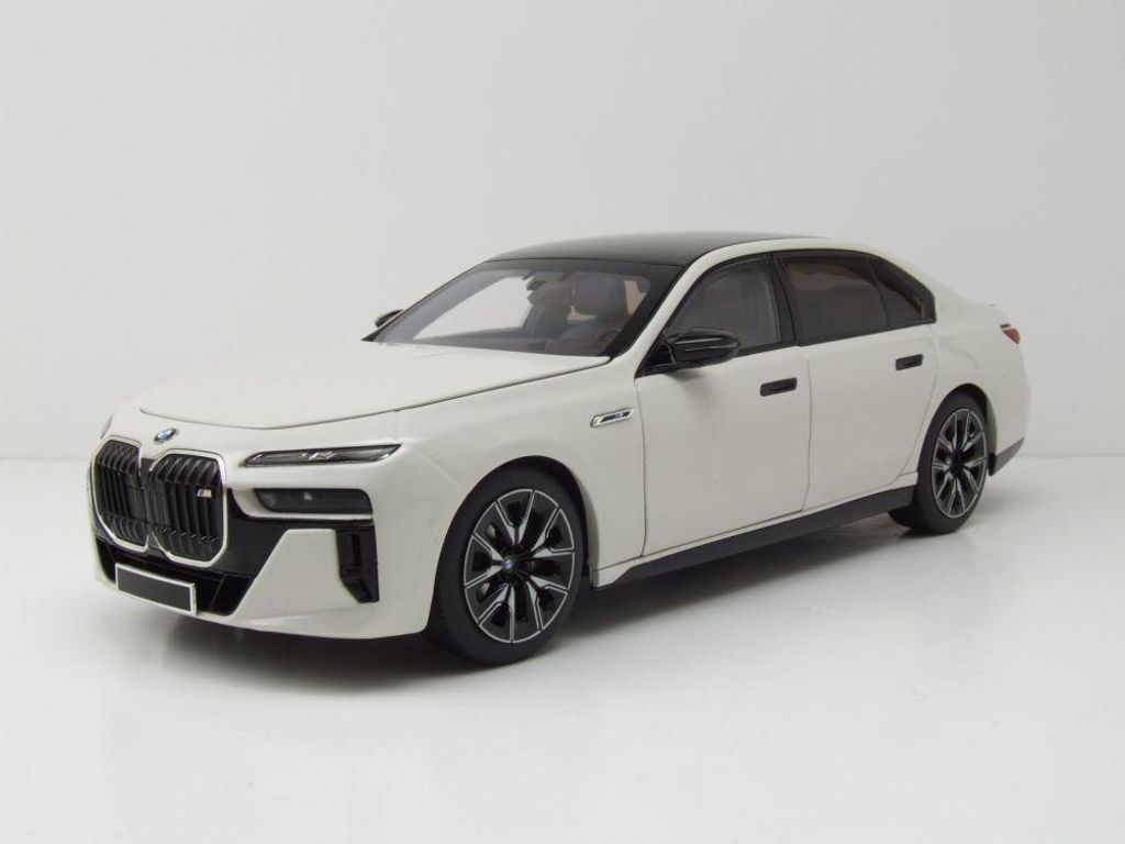 Minichamps 110023702 BMW i7 M70 (G70) 2024 weiß metallic Produktbild 