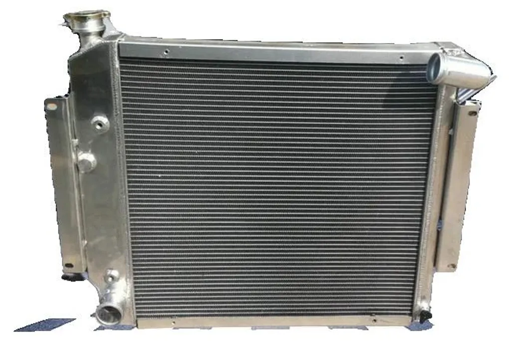 Kit Radiateur Eau en Alu avec Ventilateur pour IH Scout II de Collection