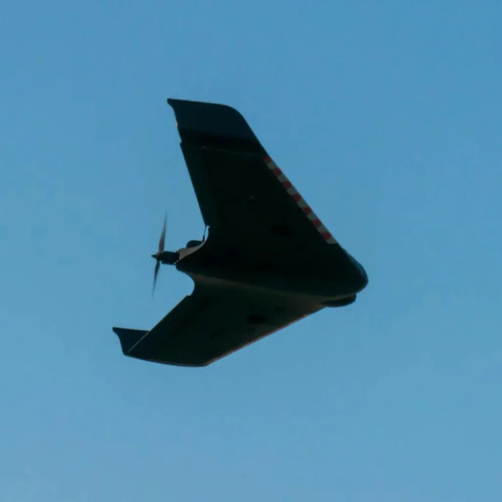 AR Wing Pro Aile RC en EPP Ultra Résistante 100 cm Version PNP Noir - 3