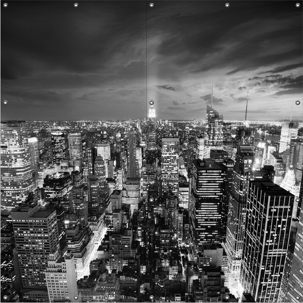 Wallario Outdoor-Poster für Garten oder Balkon, Motiv New York bei Nacht - Panoramablick über die Stadt - schwarzweiß, in ca. 180 x 180 cm