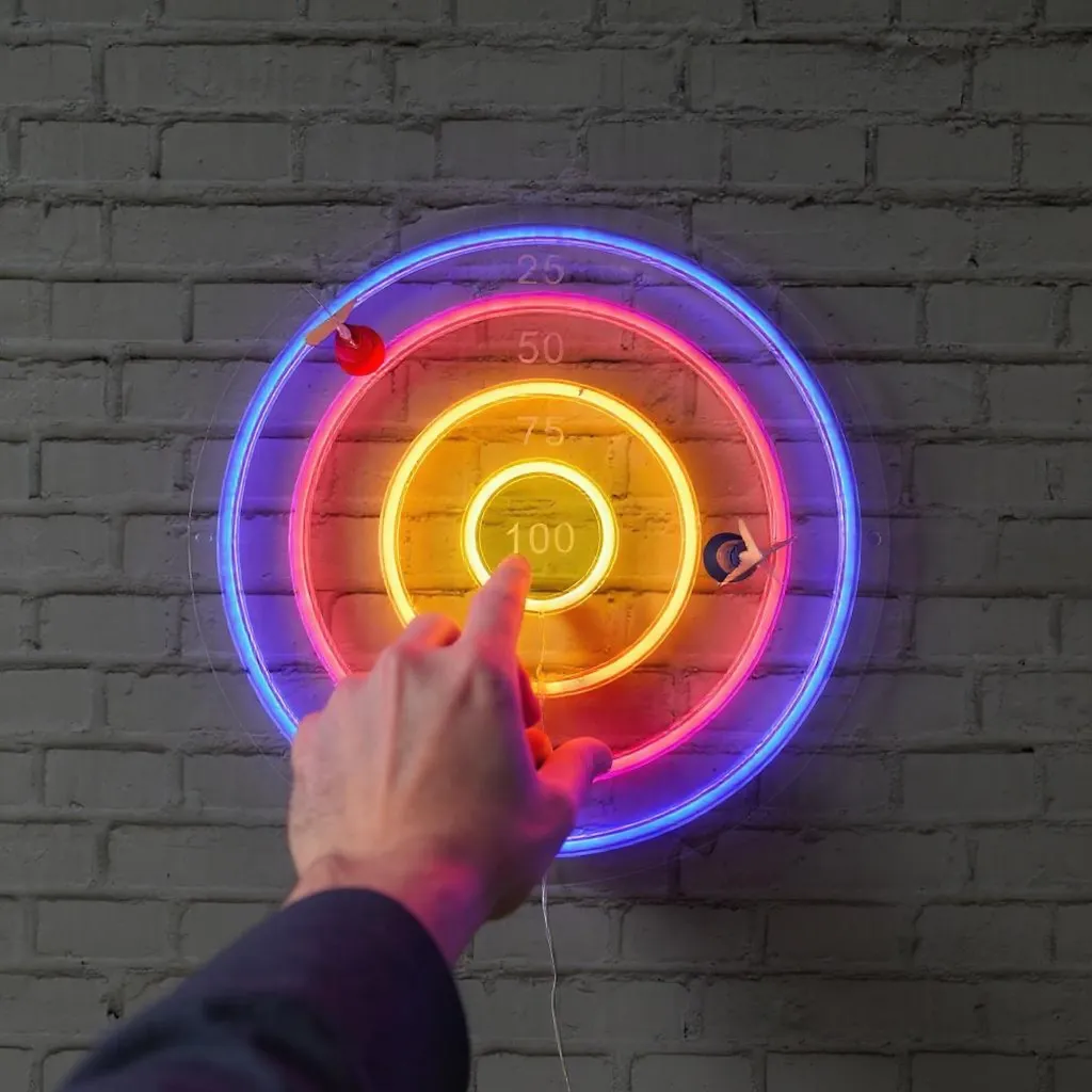 Lampe LED effet néon cible USB M6 : finis les murs gamer trop ternes