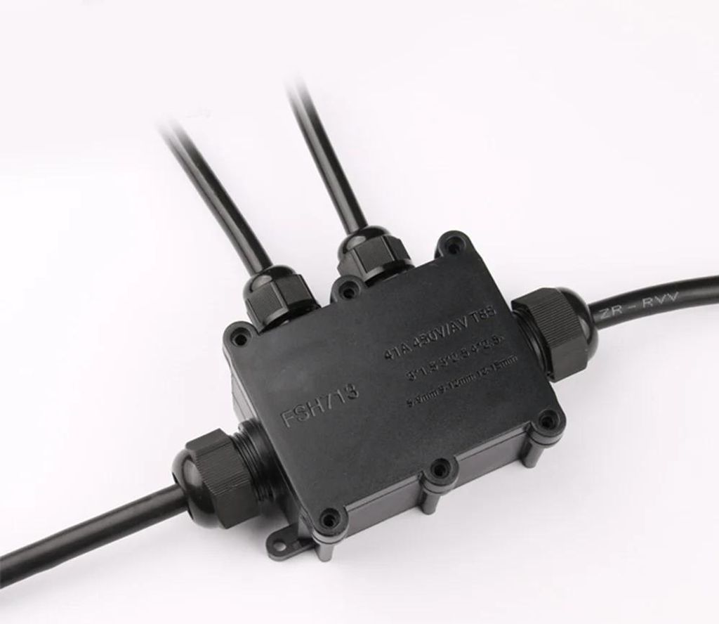 Wasserdichte Abzweigdose - 5‐fach Kabelverbinder - IP68 - Für 4–15 mm Kabel - 24 A - 450 V - Außenbereich - PC-Kunststoff - Lavendel