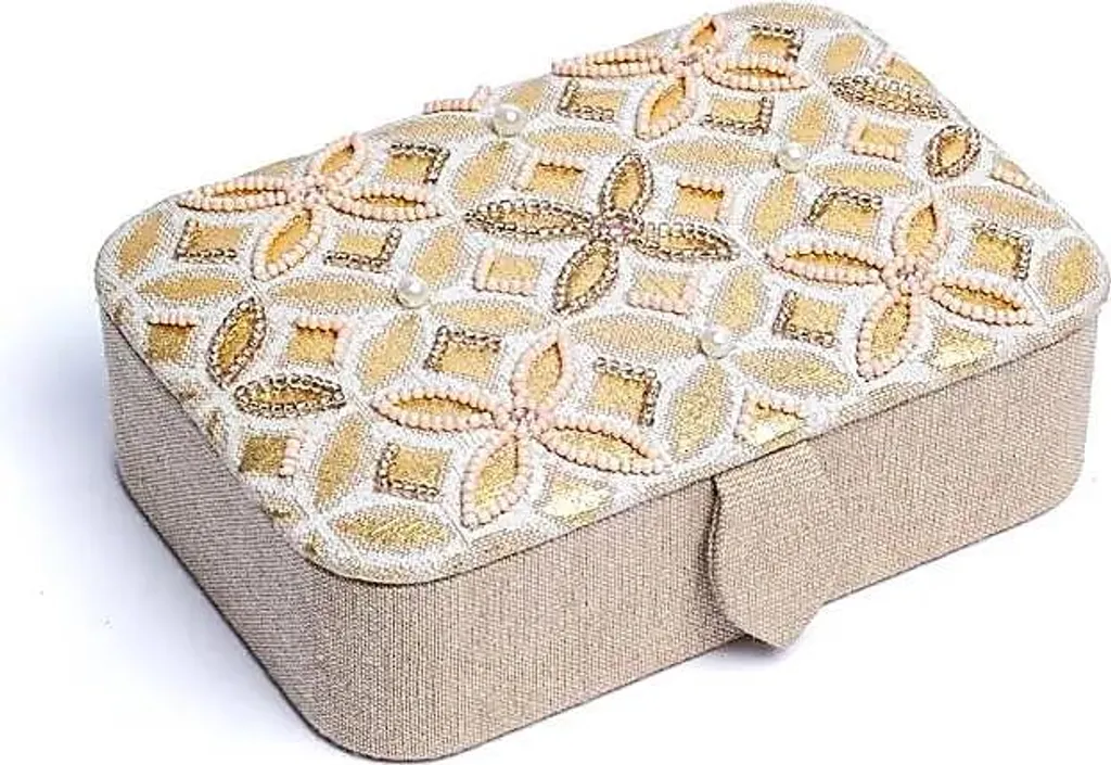 Boîte à bijoux Fleur de vie en velours beige et doré - 11 x 15,5 cm