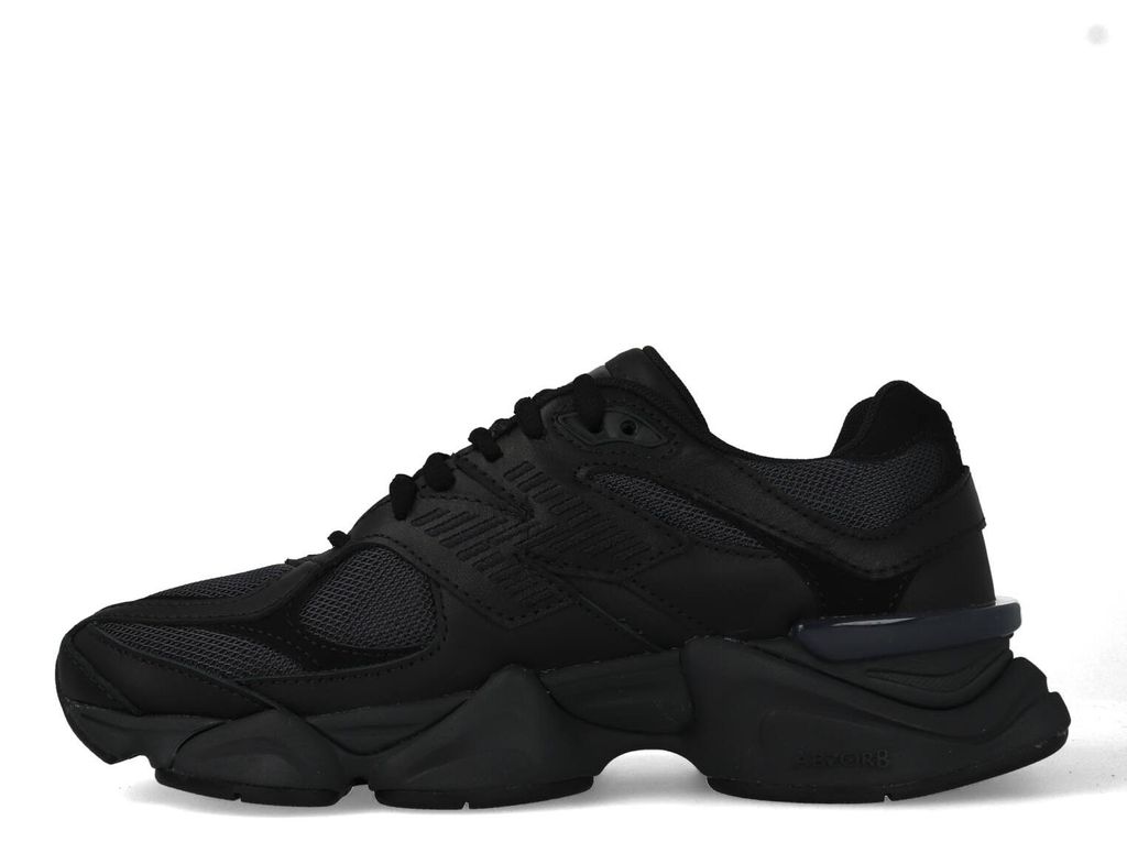 New Balance 9060 Triple Black Zwart-42.5 Productafbeelding 