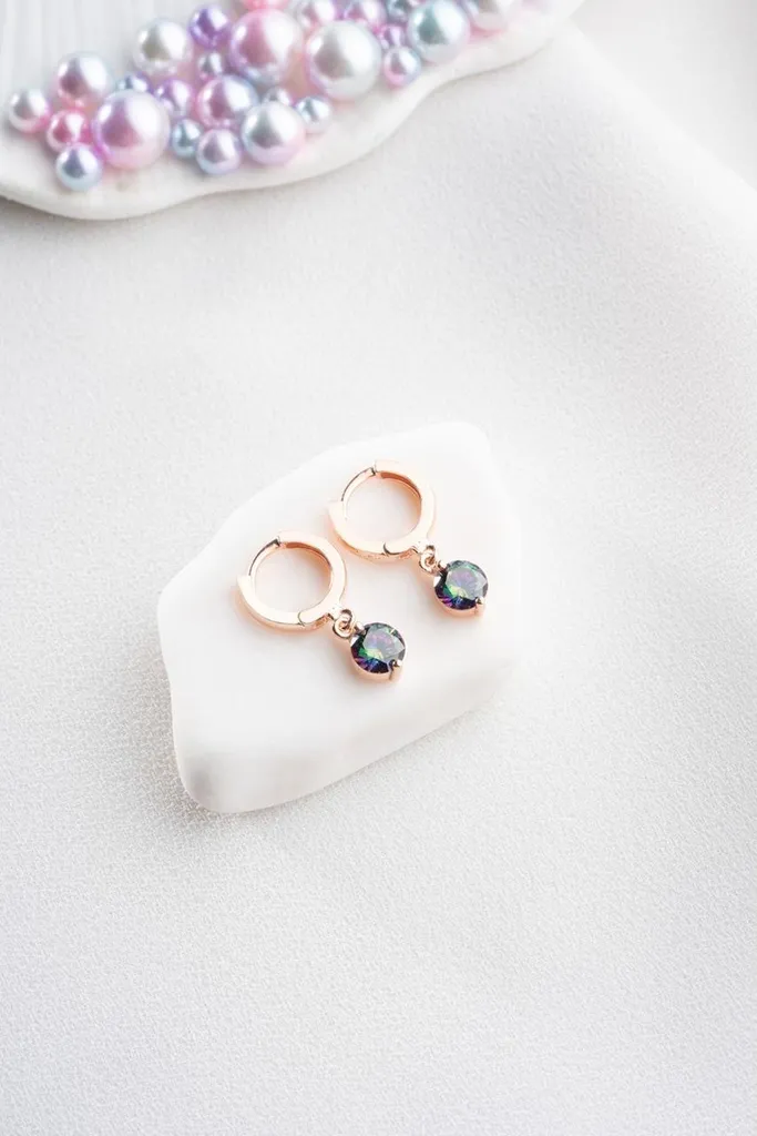 Boucles d'oreilles pendantes femme en Argent et Topaze solitaire chic