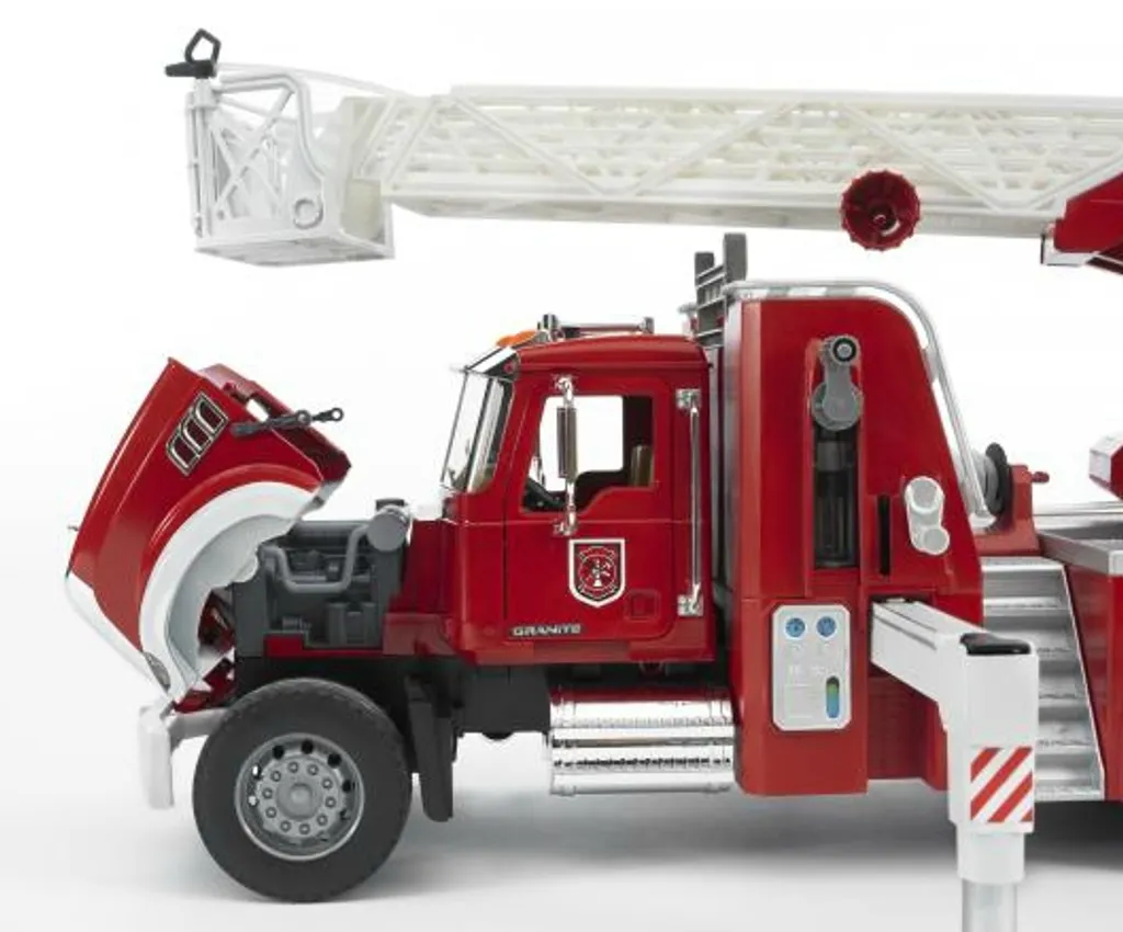 Camion de pompier Bruder MACK Granite incassable avec grande échelle - 13