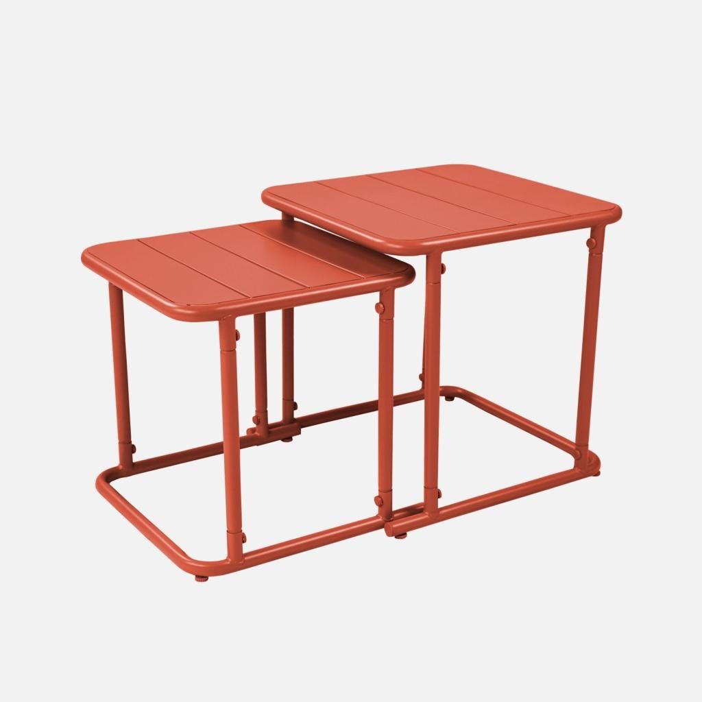 sweeek - Quadratischer Satztisch für den Außenbereich aus Stahl - Terrakotta