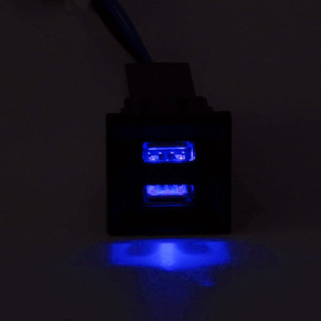 Modrá dvojitá USB nabíječka do palubní desky pro Volkswagen Obrázek produktu 