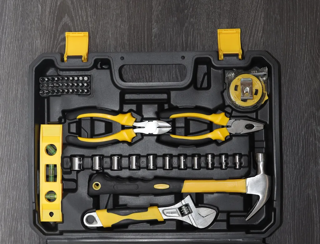 Coffret à outils 111 pièces polyvalent avec cliquet et douilles de précision - 4