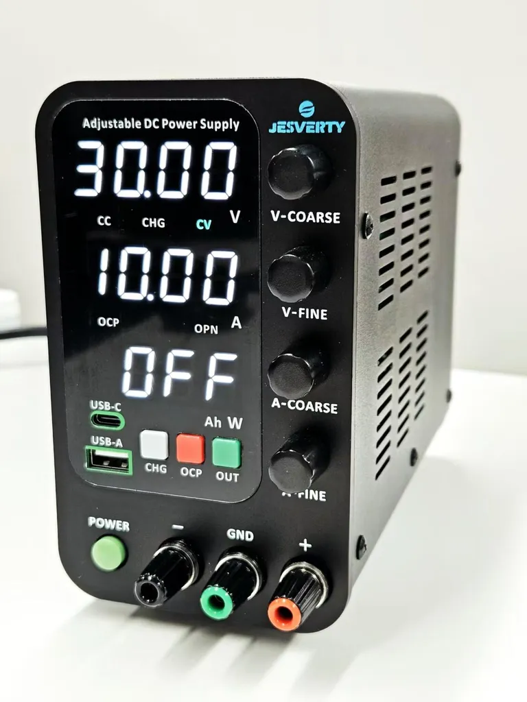 Alimentation de Laboratoire Continue Variable 30V 10A avec Port USB
