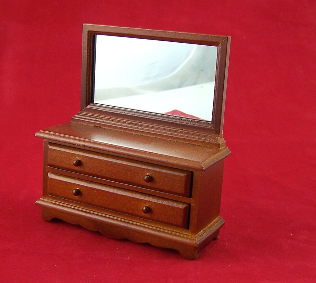 Spiegelschrank aus Holz, Nußbaumfarbig, Für 1:12 Puppenstuben. 10,5x4x11,5cm.