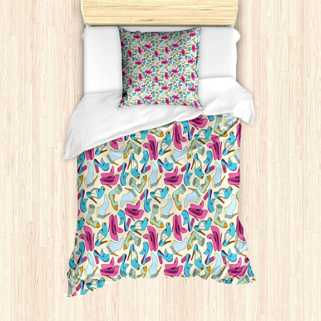 ABAKUHAUS Mode Bettbezug Set für Einzelbetten, Frau Schuhe Feminine Doodle, Milbensicher Allergiker geeignet mit Kissenbezug, 135 cm x 200 cm - 80...