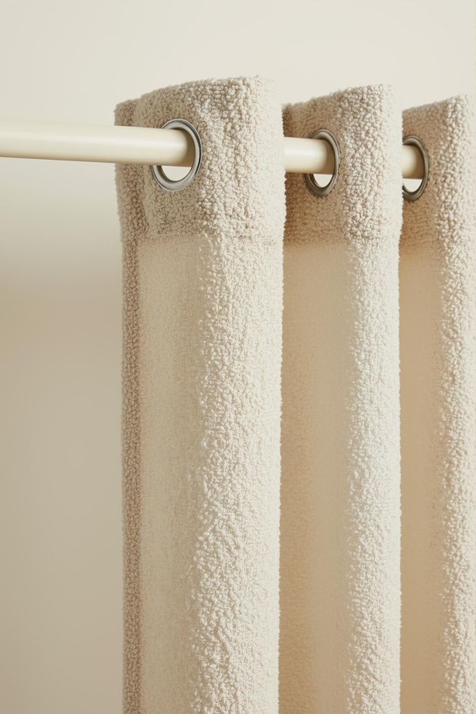 Vorhang DREAMY Bouclé Beige 140x250 cm, Ösen, Halbverdunkelnd, 280 g/m²