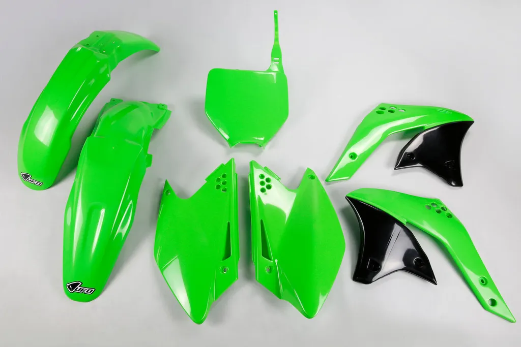 Kit Plastique Kawasaki Vert par UFO PLAST - Carrosserie Moto Cross KXF