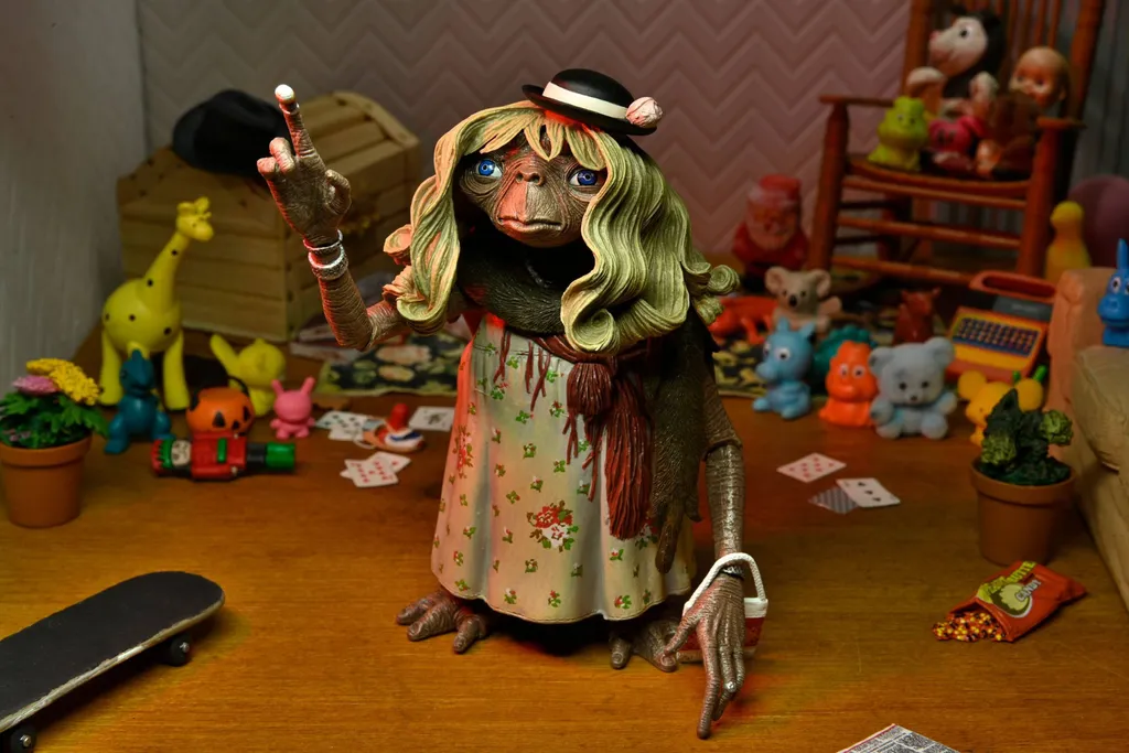 Figurine E.T. l'Extraterrestre 11 cm Déguisé pour Déco Cinéma - 9