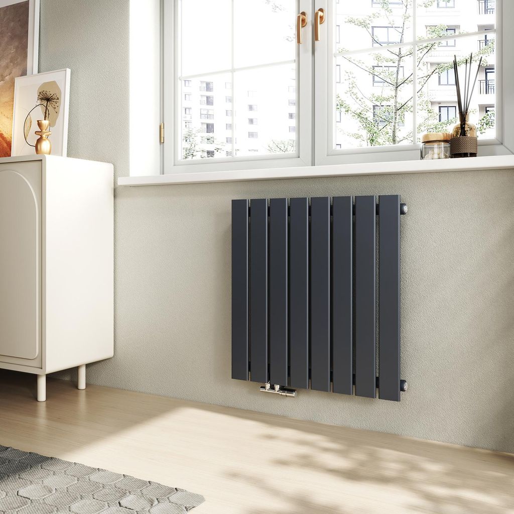 EMKE designový radiátor 630x620mm antracit 450W