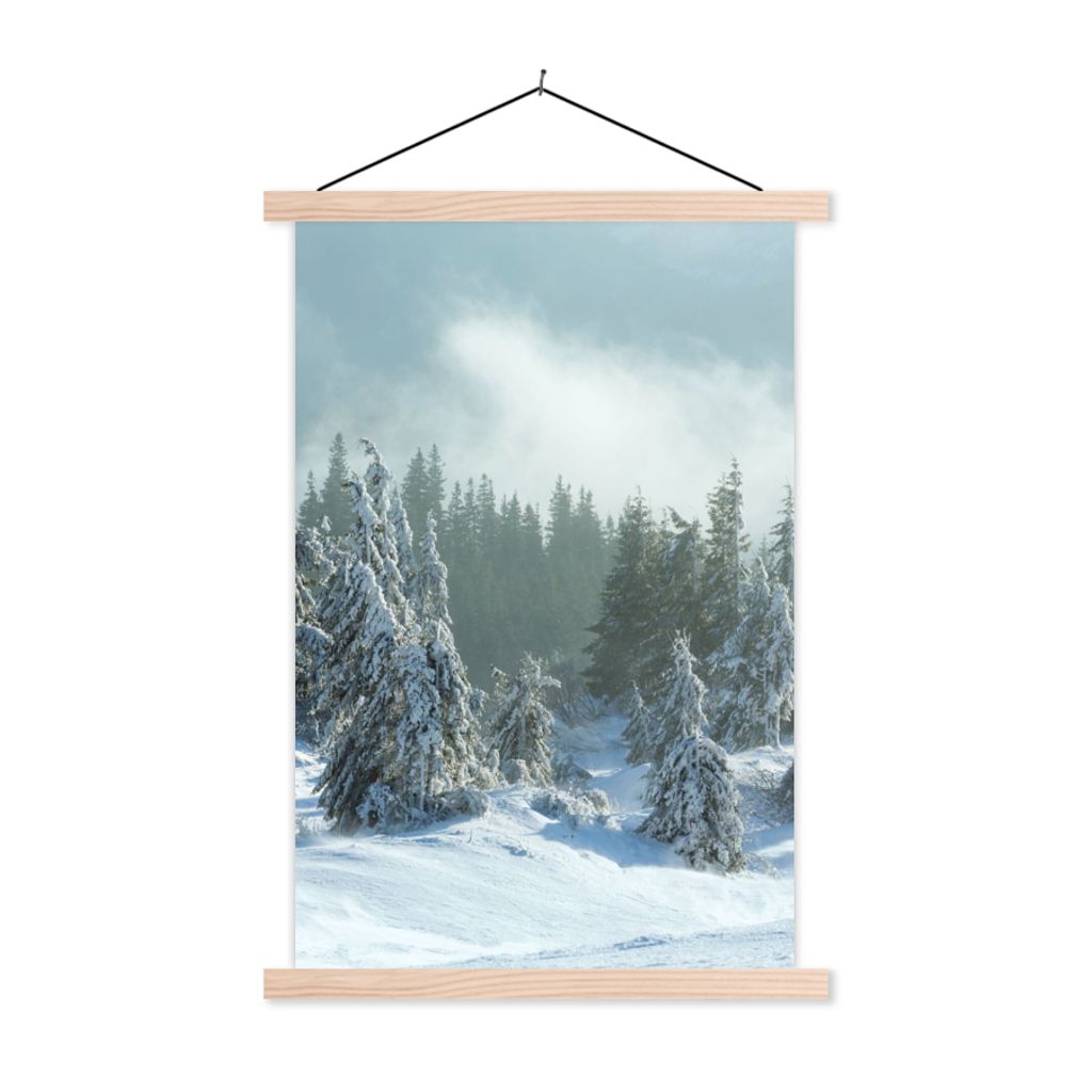 MuchoWow Textilposter Wald - Schnee - Winter 40x60 cm mit holzfarbenen Rahmen - Poster