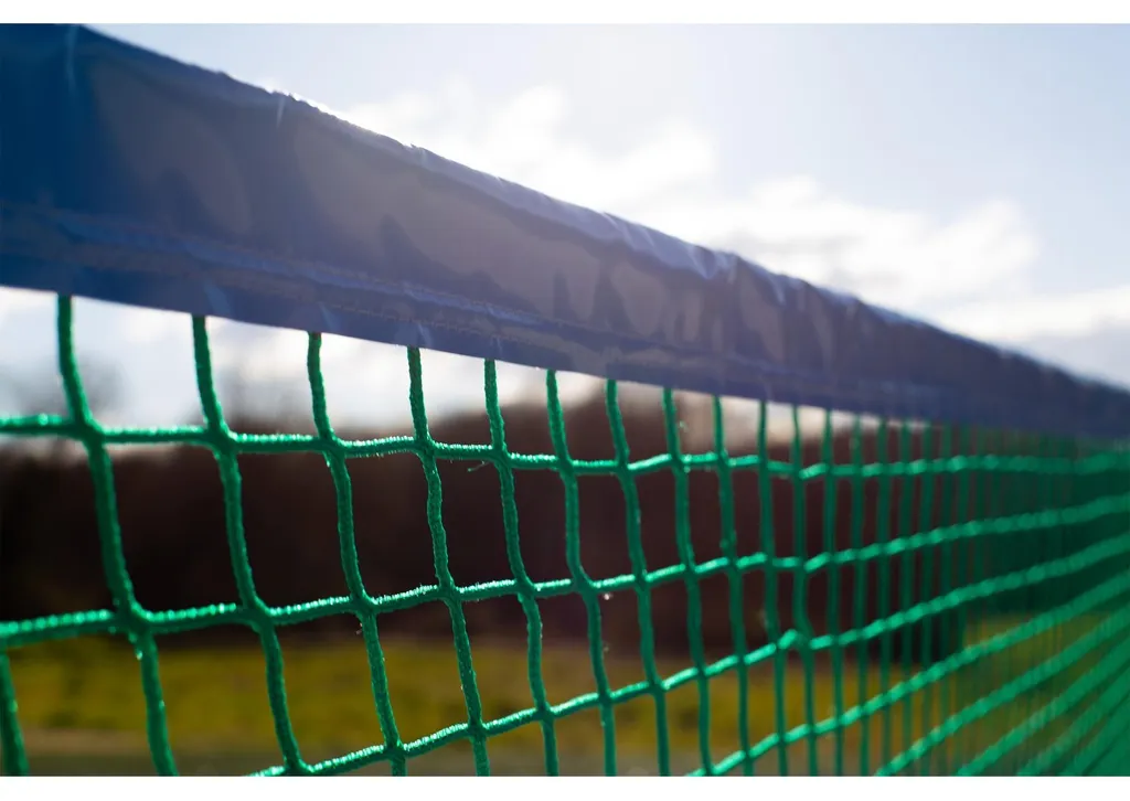 Filet de Plage Tennis Multicolore : Montage Rapide et Transport Facile