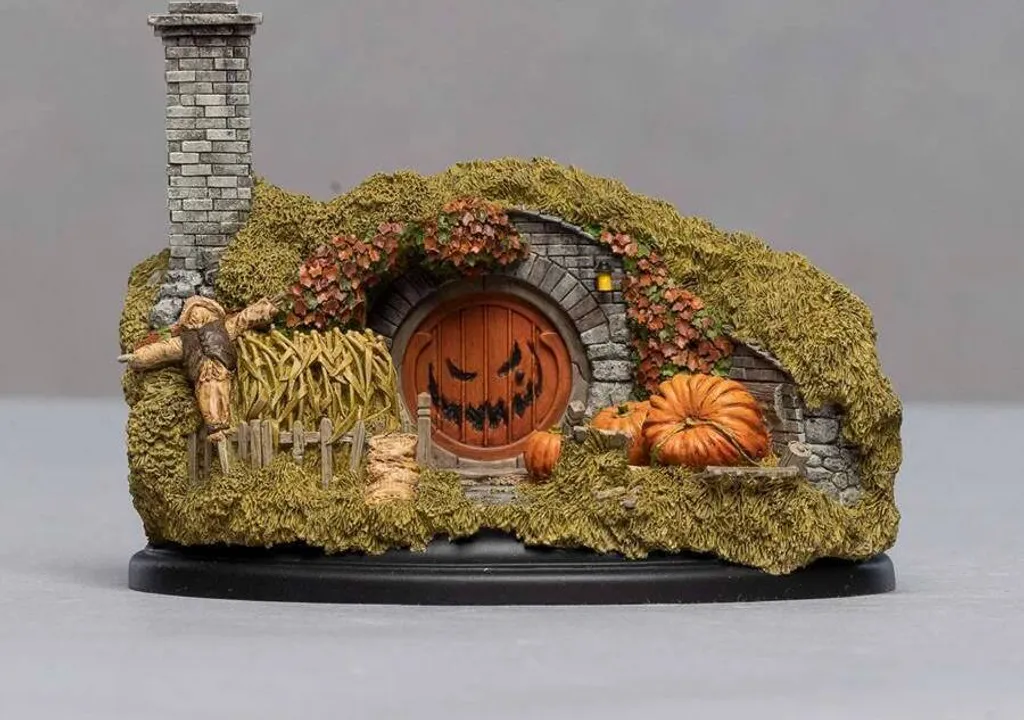 Statuette Hobbit 11 cm 16 Hill Lane Halloween Voyage Inattendu Edition