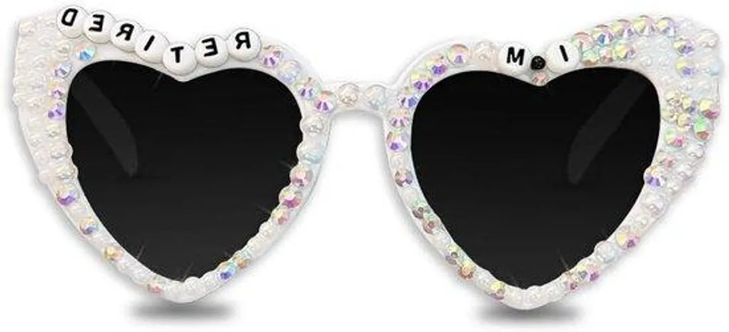 Accessoire de fête retraite femme : lunettes cœur strass et perles