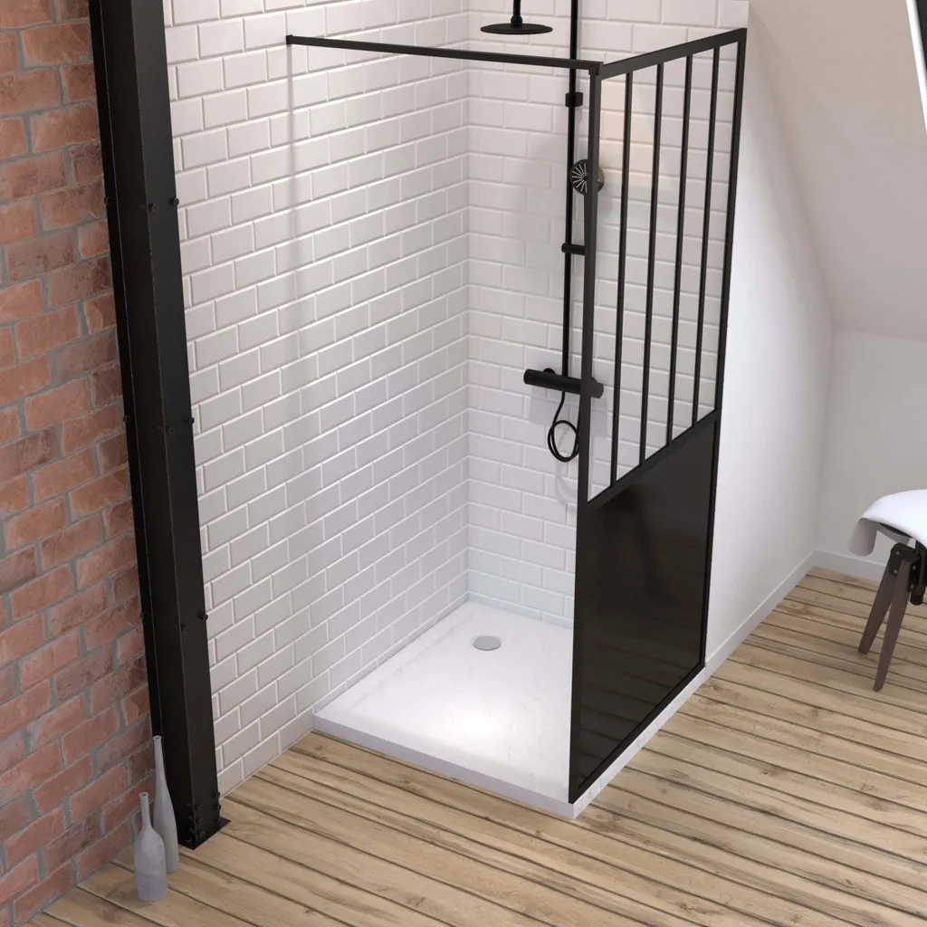Aménager sa douche italienne 90x90 cm avec receveur et paroi industrielle