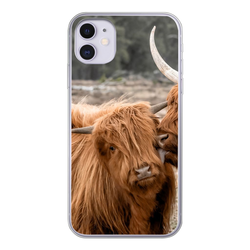MuchoWow Handyhülle Schutzhülle Hülle für iPhone 11 Schottischer Highlander - Liebe - Porträt Silikon Softcase Handy Hülle - Handytasche