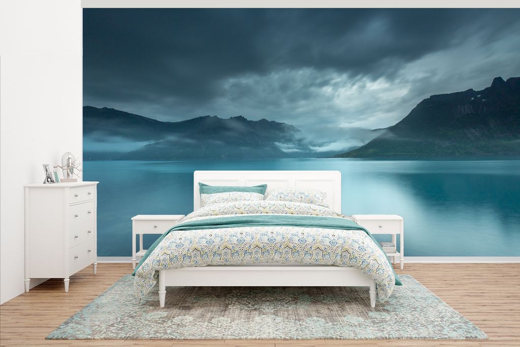 MuchoWow Fototapete für Wohnzimmer oder Schlafzimmer Wandtapete Vinyl Motivtapete Meer - Berge - Norwegen - 535x300 cm - Wanddekoration
