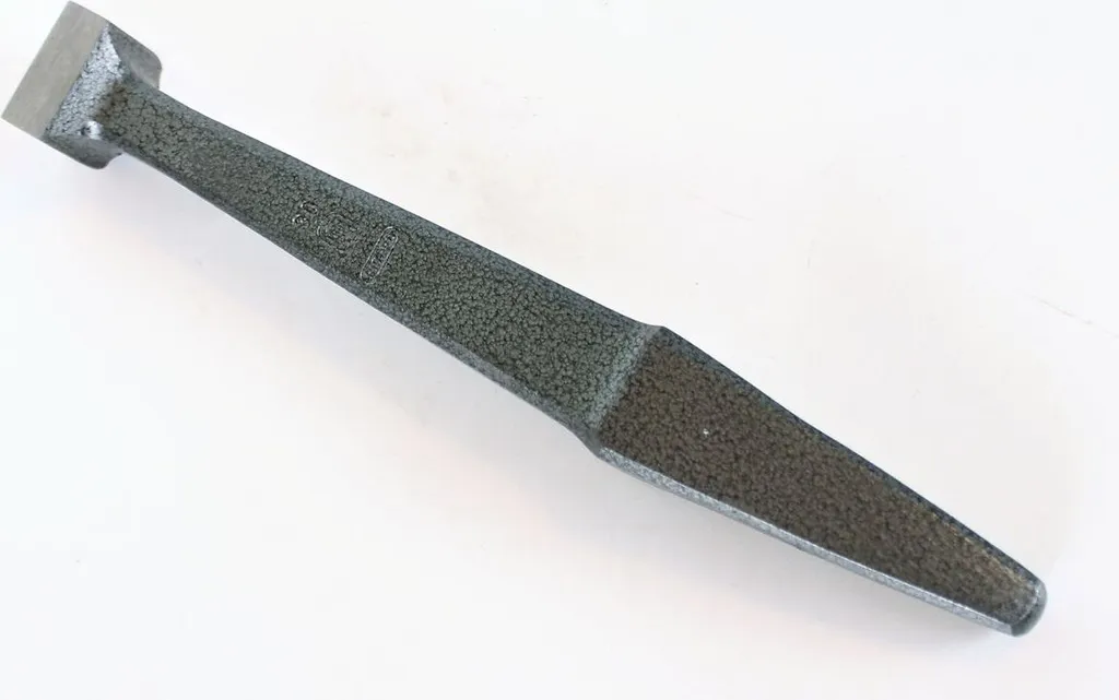 Tasso de Ferblantier Forme Poing 30 mm PICARD pour Façonnage Métal