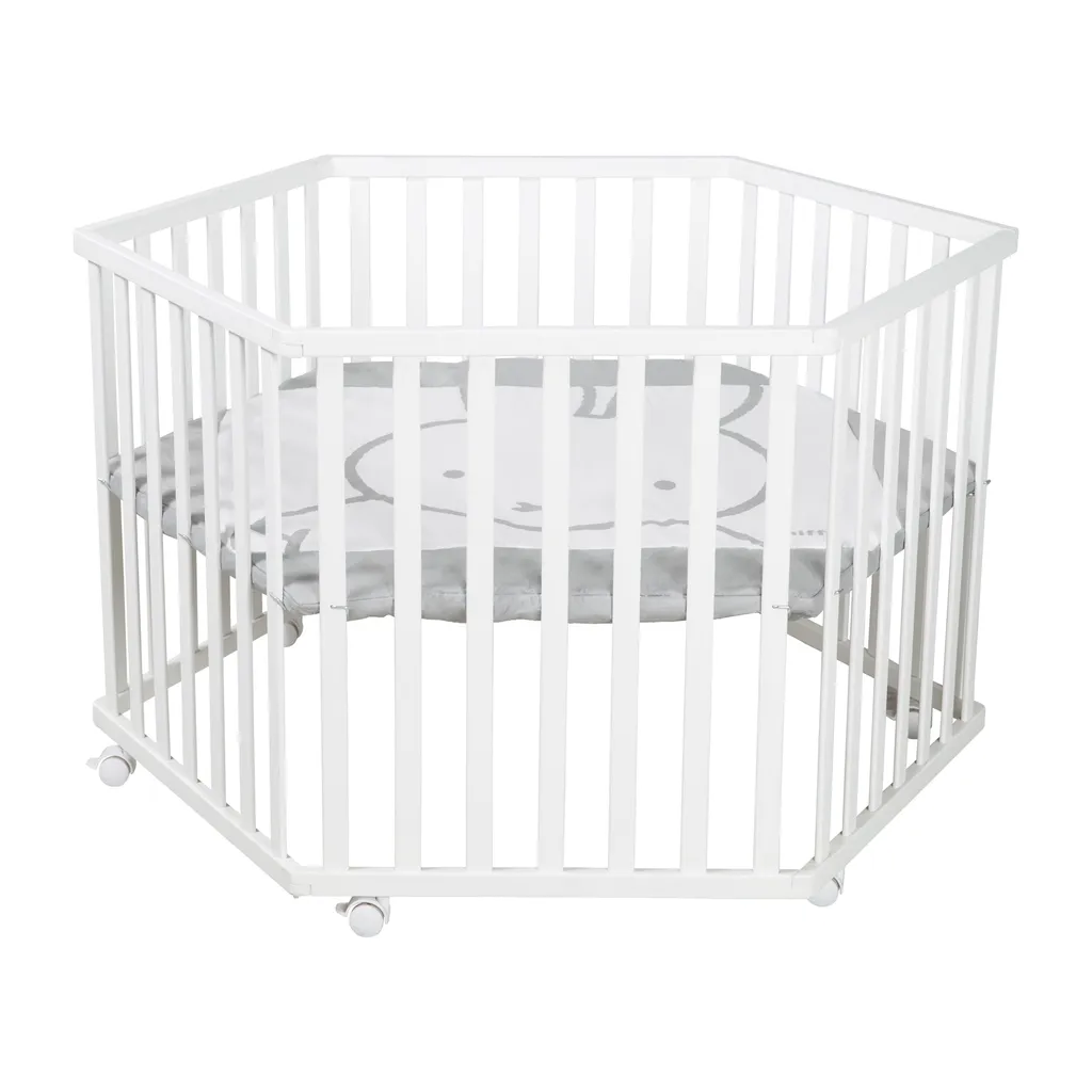 Parc bébé hexagonal blanc roba miffy : sécurité et confort dos préservé - 3