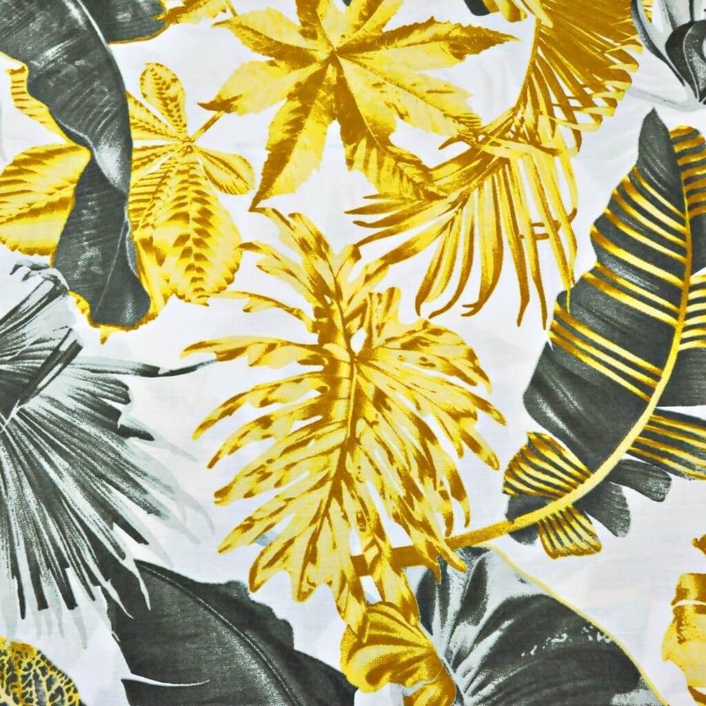 Baumwolle 100% große Blätter gold grau-oliv auf weißem Hintergrund