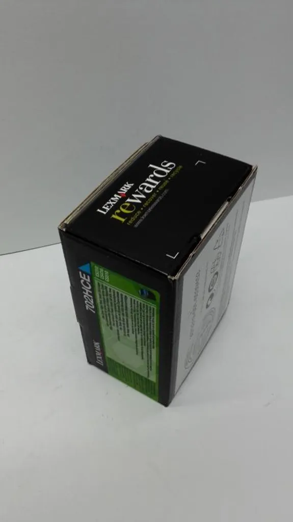 Toner Lexmark cyan 702 pour impression de rapports et présentations
